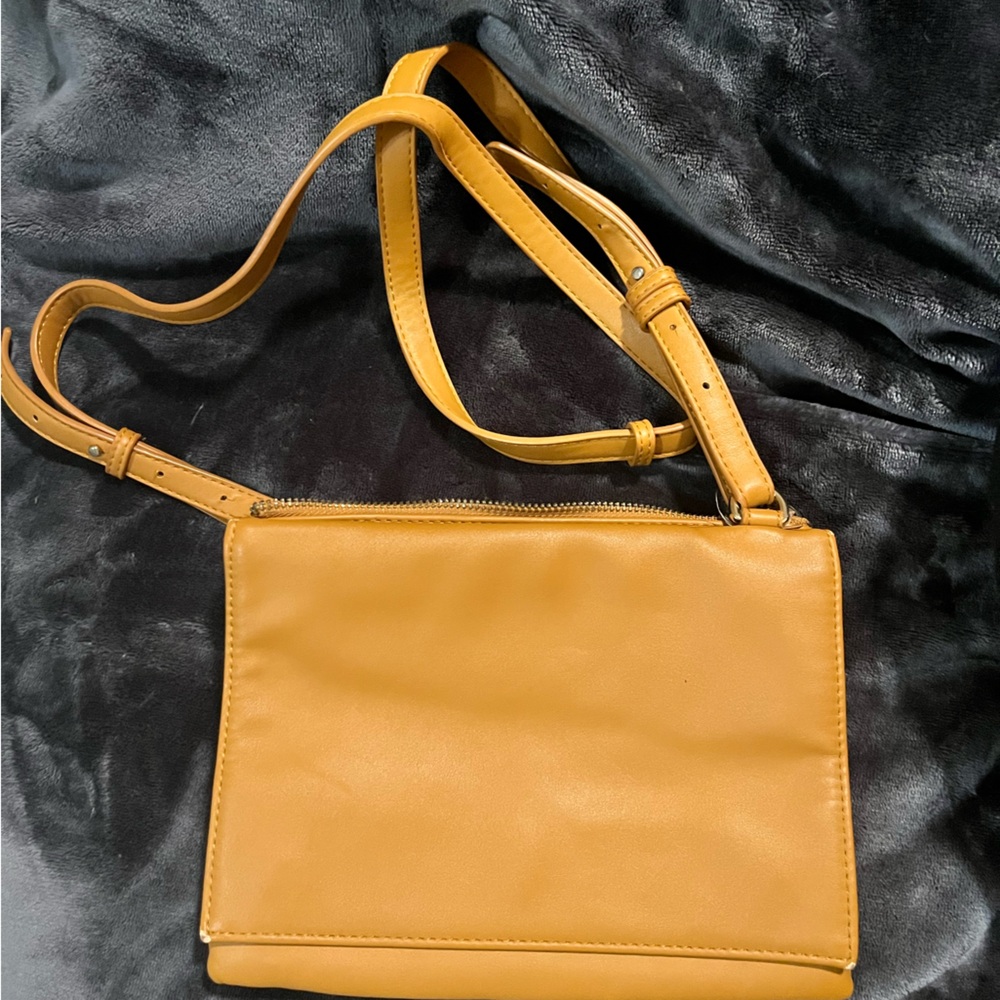 F21 purse
